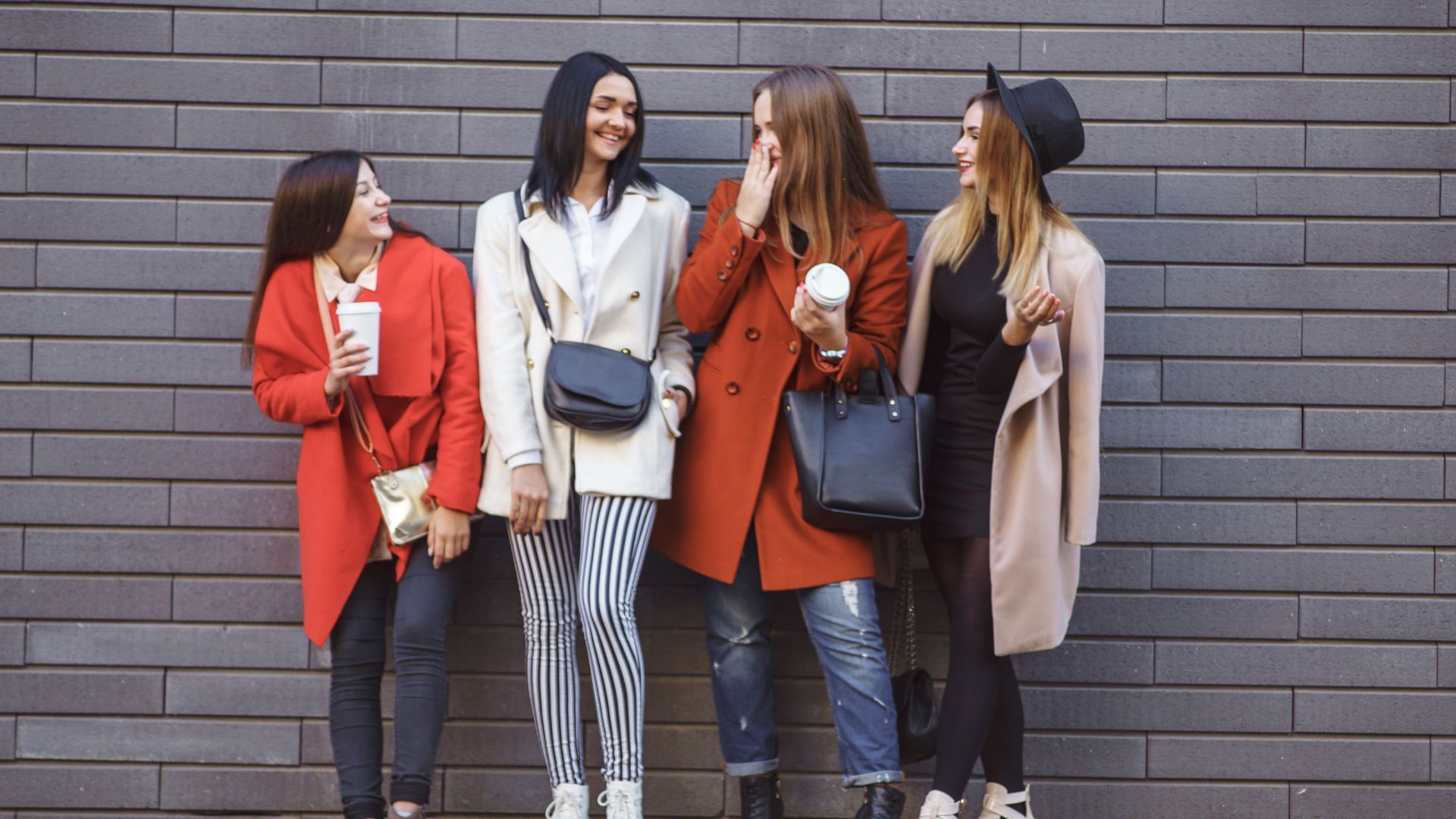10 marcas de ropa cómoda para madres multitasking